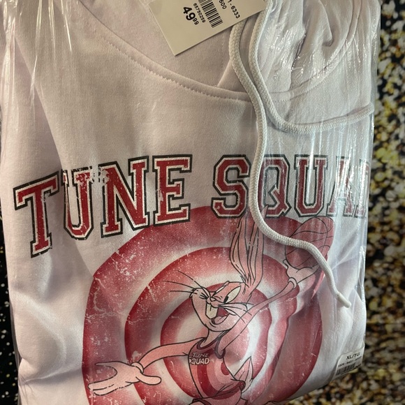 Tune squad hoodie - Picture 4 of 4